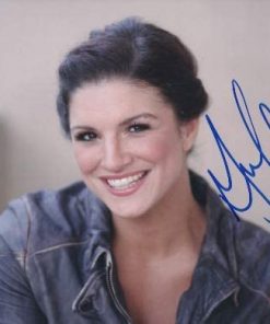 B007W681II GINA CARANO (Haywire) 8x10 Celebrity Photo Signed In-Person