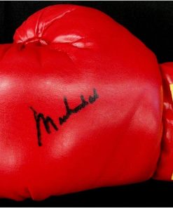 B0055CDA7I Muhammad Ali Hand Signed Autographed Red Everlast Boxing Glove OA 8414953 - Autographed Boxing Gloves
